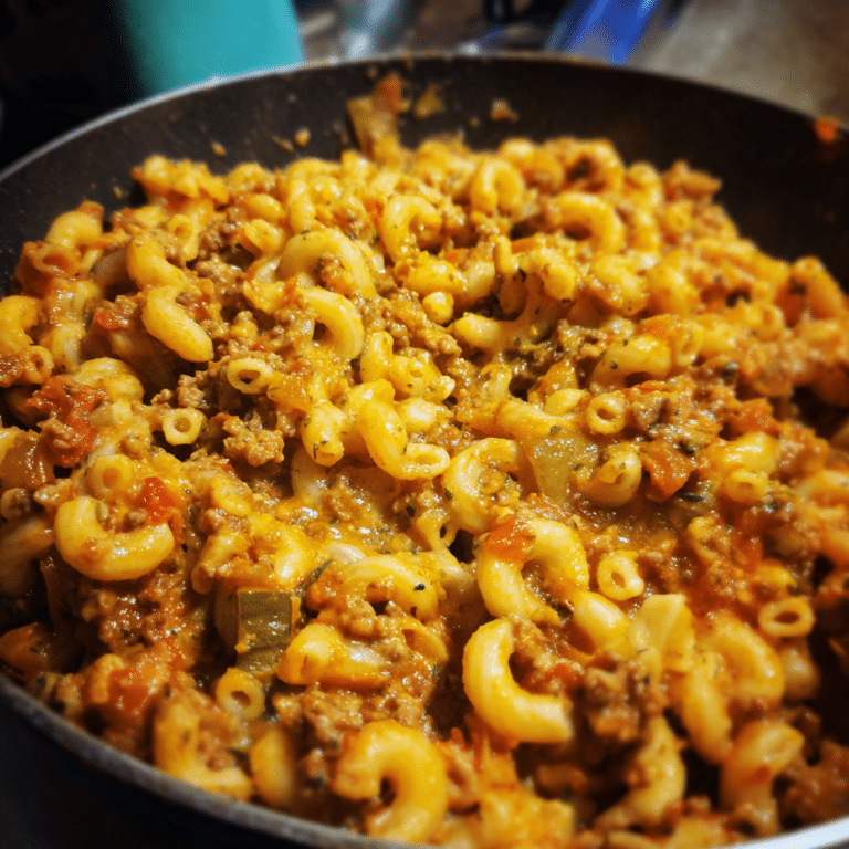 Chili Mac Ground Beef Casserole combines macaroni, beef, beans, and bold spices into a hearty, flavorful baked dish.